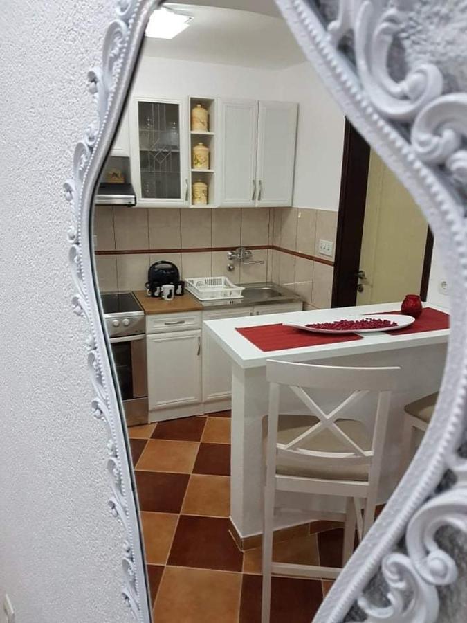 Sunshine Apartment With Private Pool And Parking Κότορ Εξωτερικό φωτογραφία