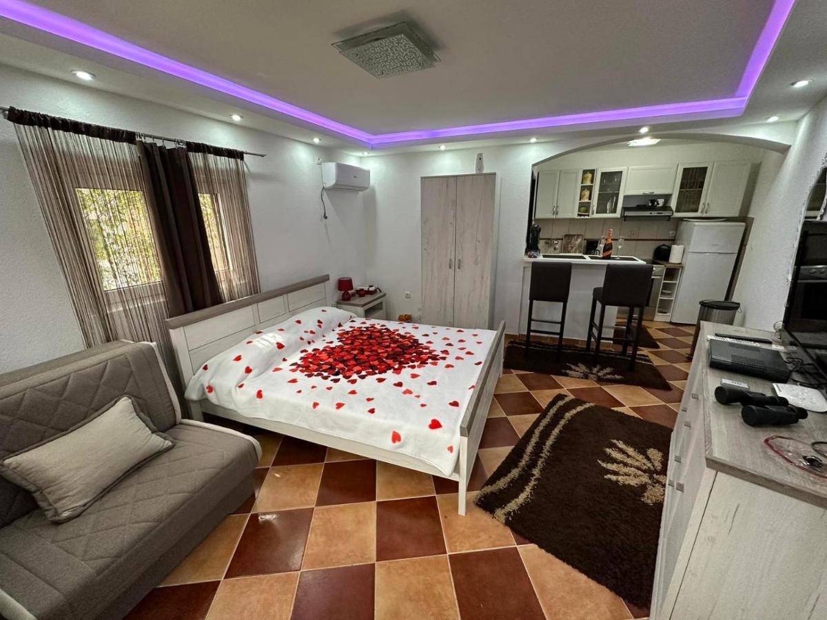 Sunshine Apartment With Private Pool And Parking Κότορ Εξωτερικό φωτογραφία